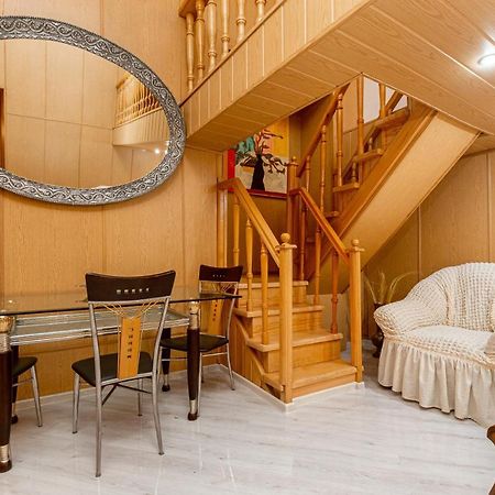 Rustaveli Downtown Aparthotel Tbilisi Ngoại thất bức ảnh