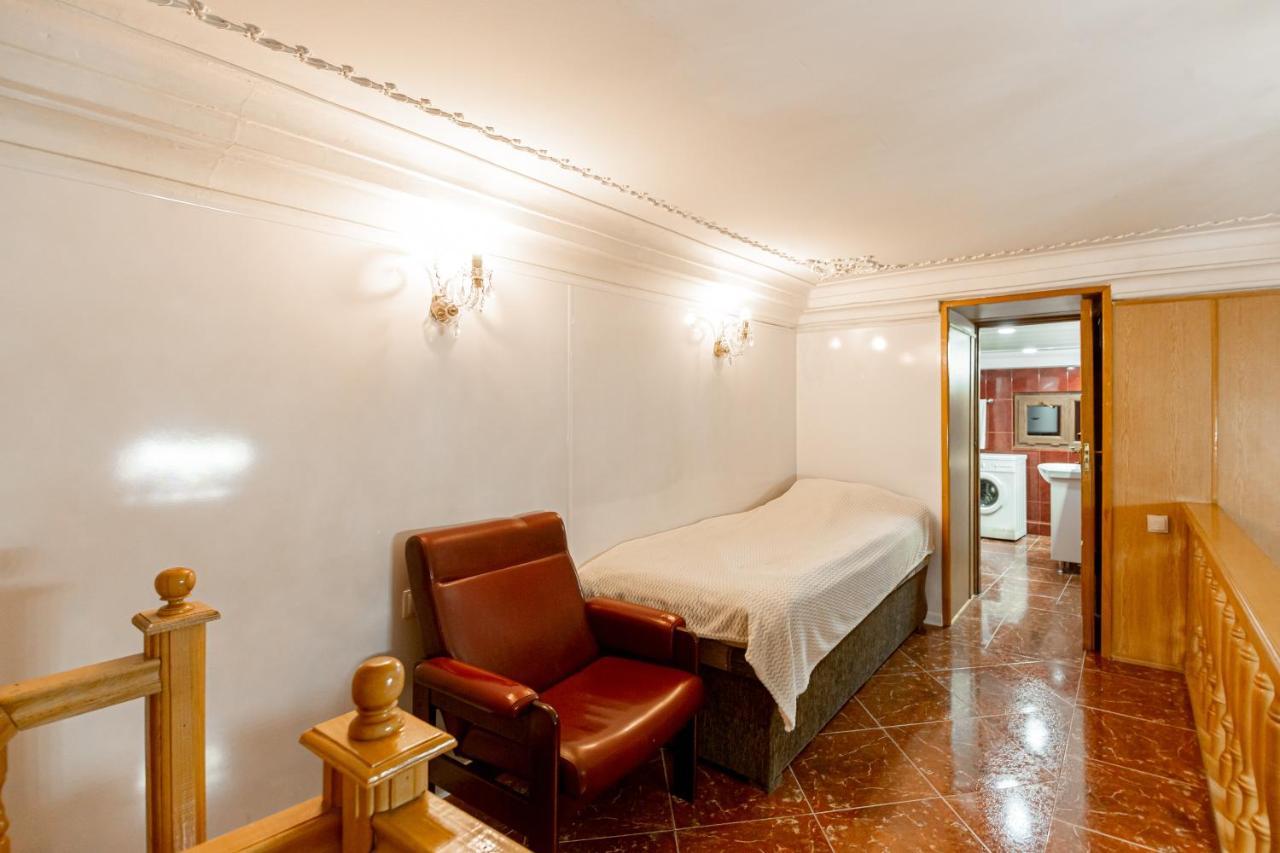 Rustaveli Downtown Aparthotel Tbilisi Ngoại thất bức ảnh