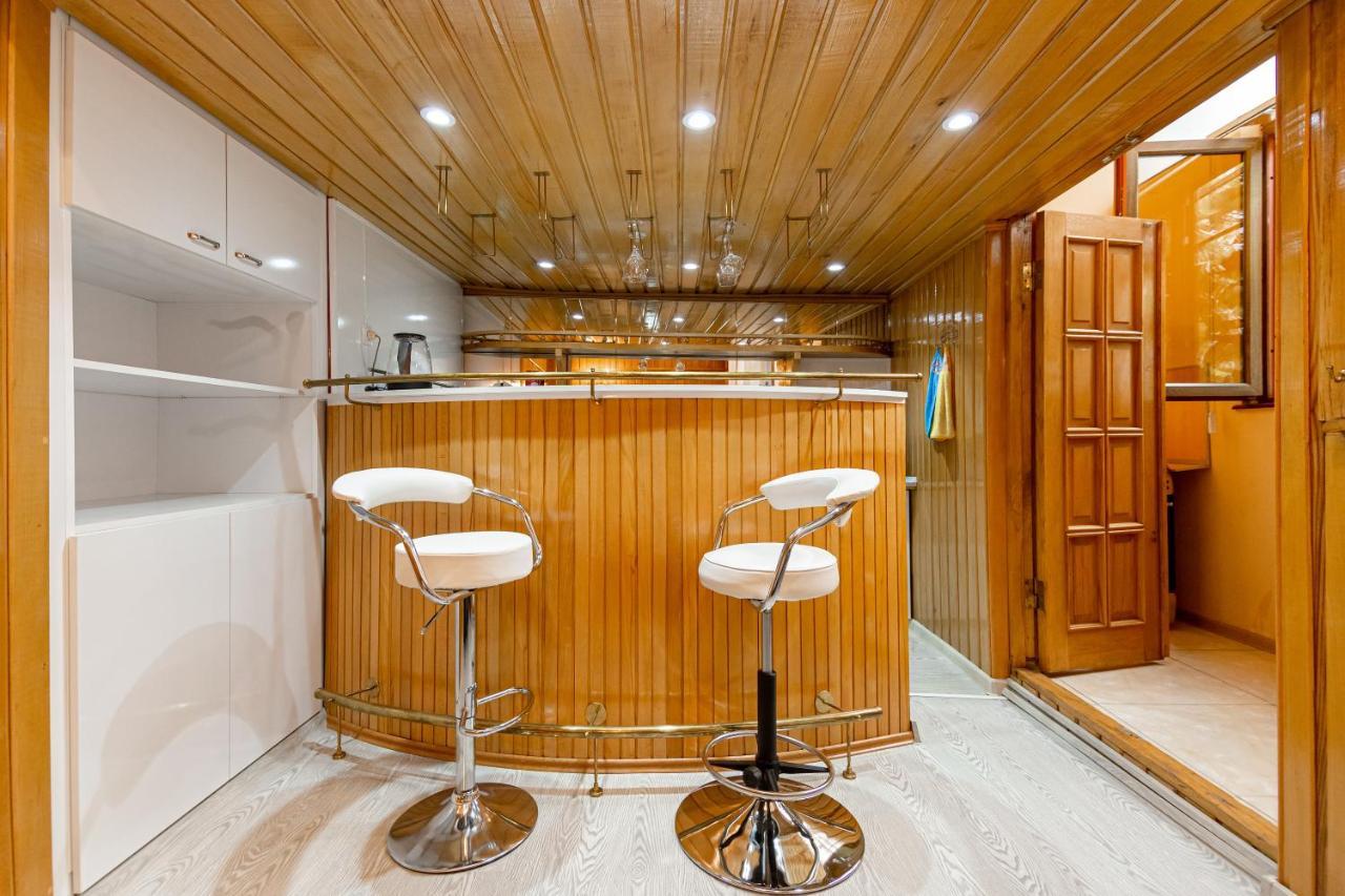 Rustaveli Downtown Aparthotel Tbilisi Ngoại thất bức ảnh