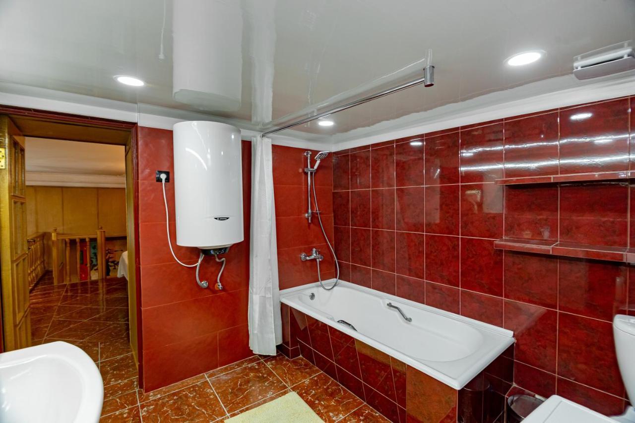Rustaveli Downtown Aparthotel Tbilisi Ngoại thất bức ảnh