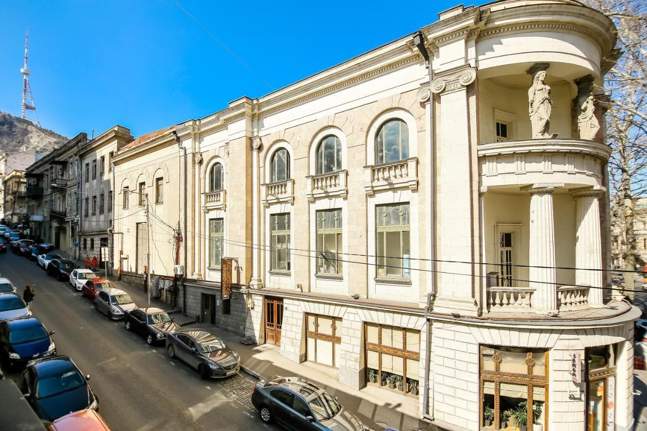 Rustaveli Downtown Aparthotel Tbilisi Ngoại thất bức ảnh